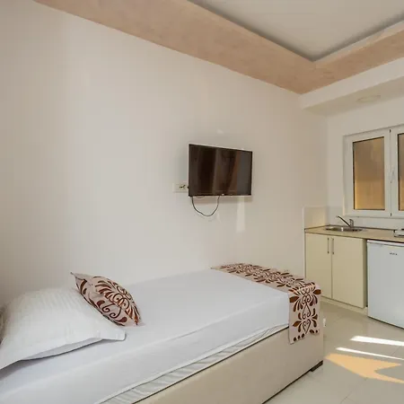 Ponte Di Ferro Apartment Budva Exterior photo