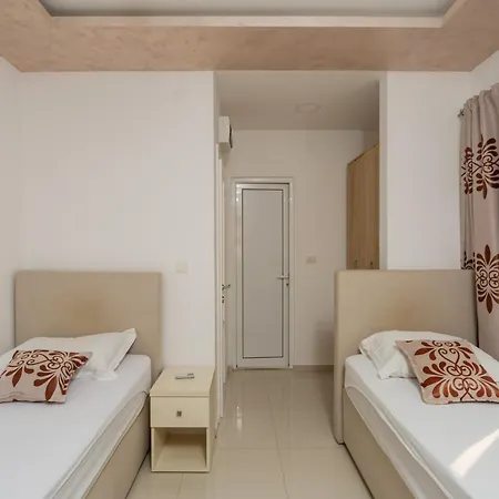 Ponte Di Ferro Apartment Budva Exterior photo